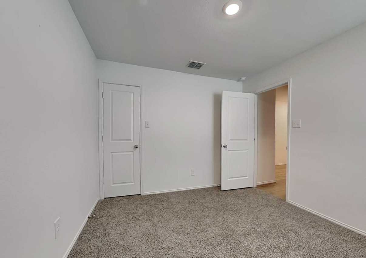 10646 Sewell Cir #NA - Photo 7 of 10