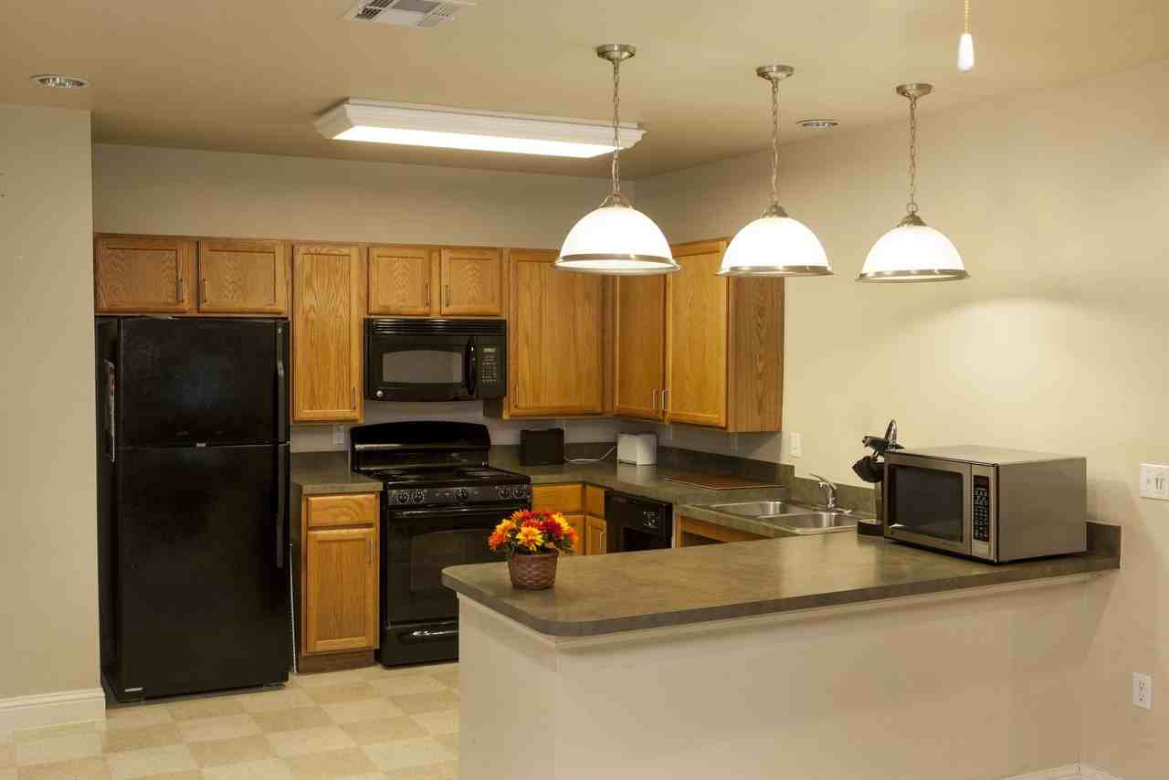 5635 W Cesar E Chavez Blvd - Photo 5 of 10