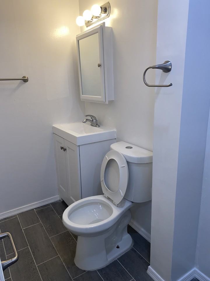 3814 W Garrison Ave #1 - Photo 6 of 20