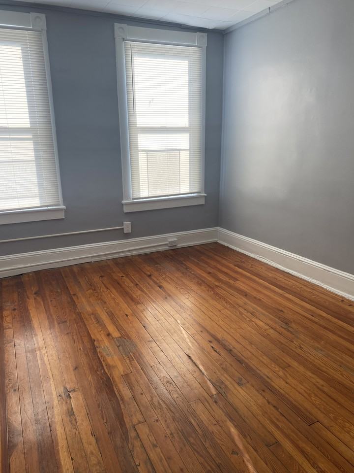 3814 W Garrison Ave #2 - Photo 6 of 18