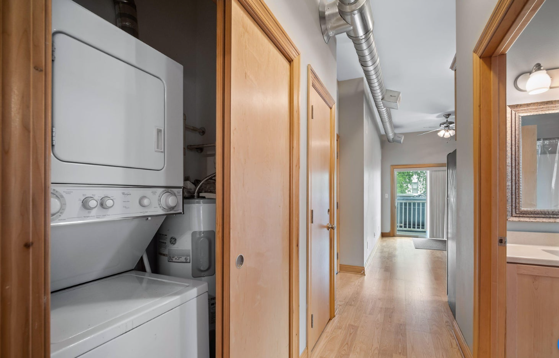 1641 N Franklin Pl #3 - Photo 3 of 11