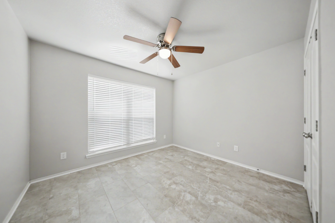 2103 Jefferson Ct S #NA - Photo 2 of 16
