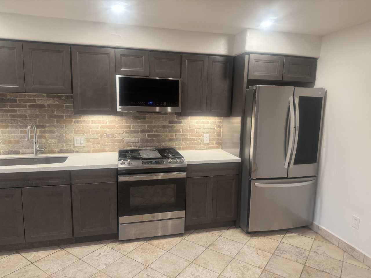 713 E Elder St #1 - Photo 5 of 7