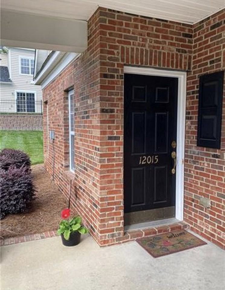 12015 Valley Oak St #NA - Photo 4 of 38