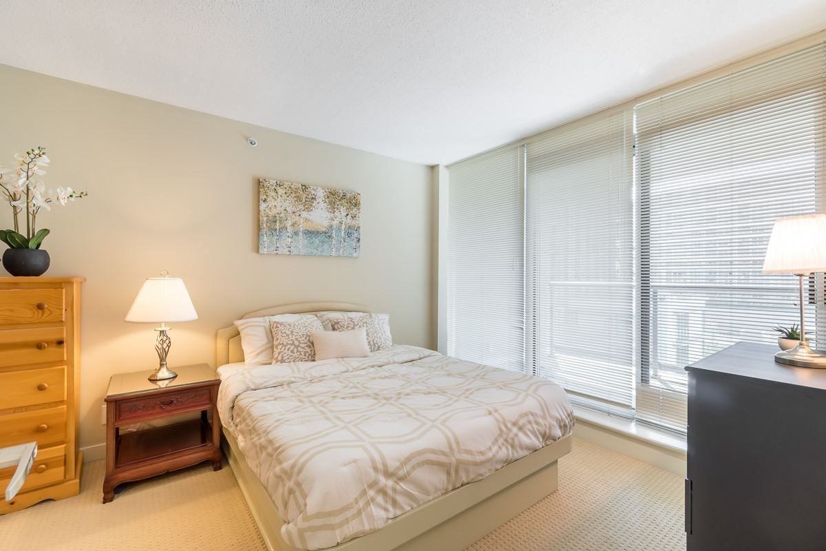 6068 Number 3 Road - Photo 2 of 18