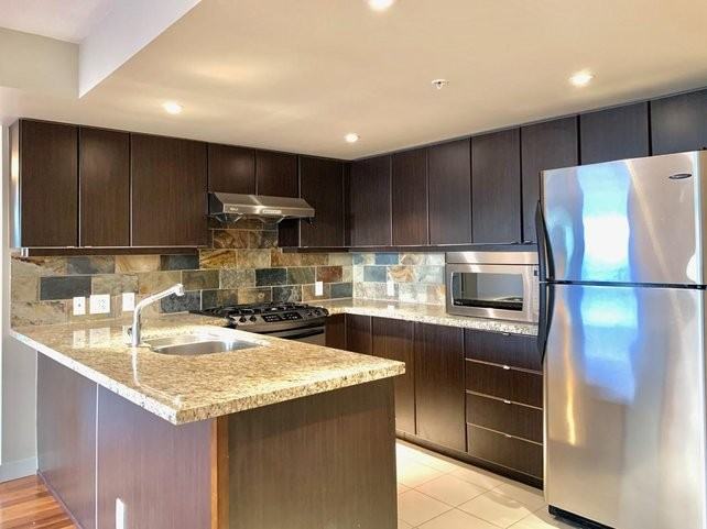 6068 Number 3 Road - Photo 5 of 18