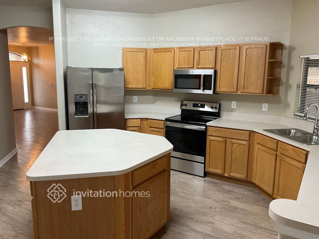 412 Commodore Ave Nw - Photo 5 of 21