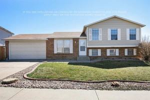featured image of 10932 Birch Dr