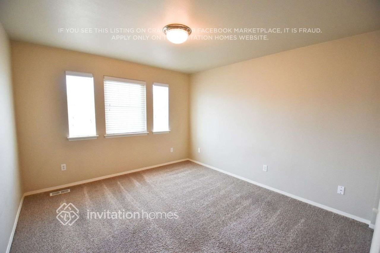 15911 67th Avenue Ct E - Photo 2 of 6