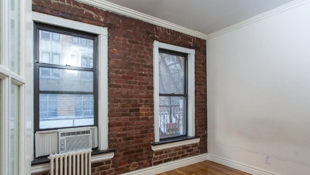 E 13th St #3C - Photo 3 of 6