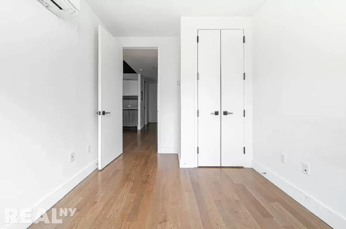 Newkirk Ave #3F - Photo 4 of 11