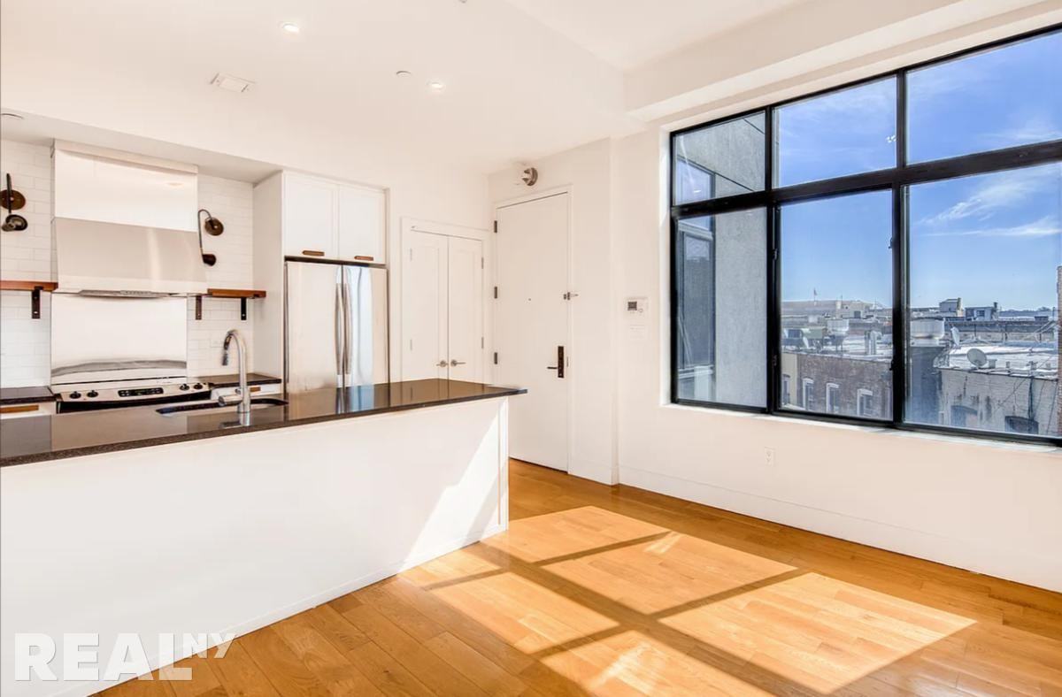Myrtle Ave #203 - Photo 2 of 6