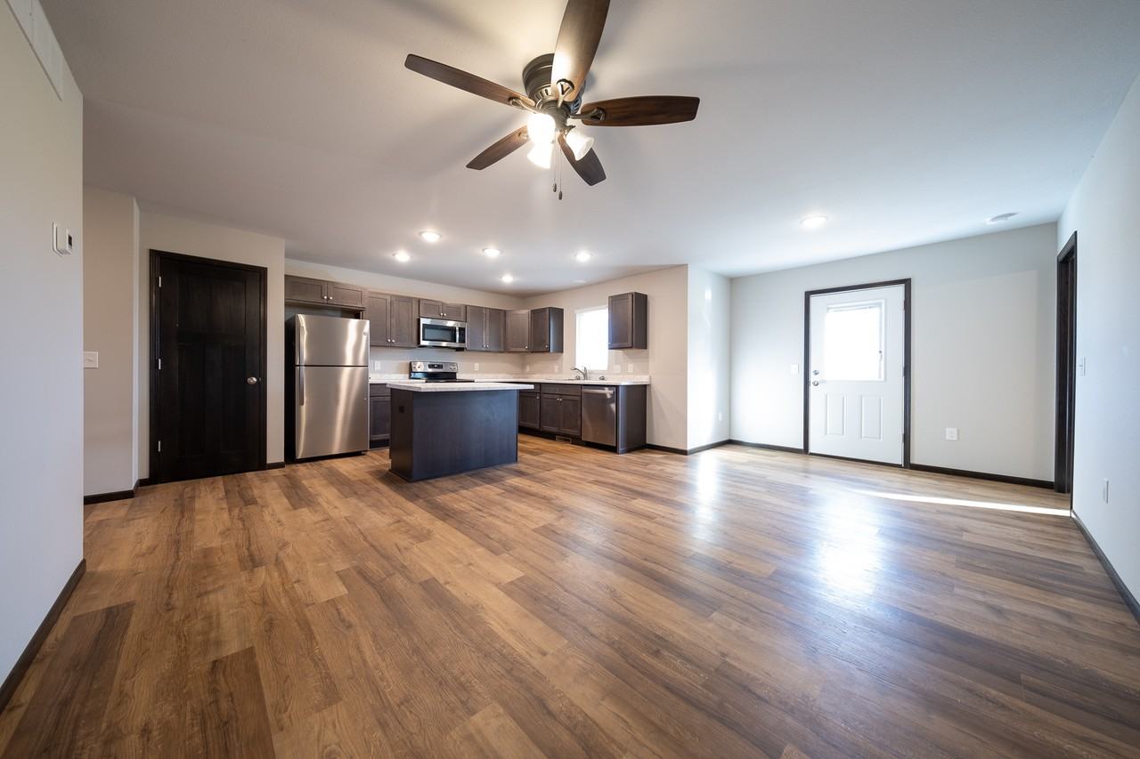 568 4th Circle Dr Se #1 - Photo 3 of 23