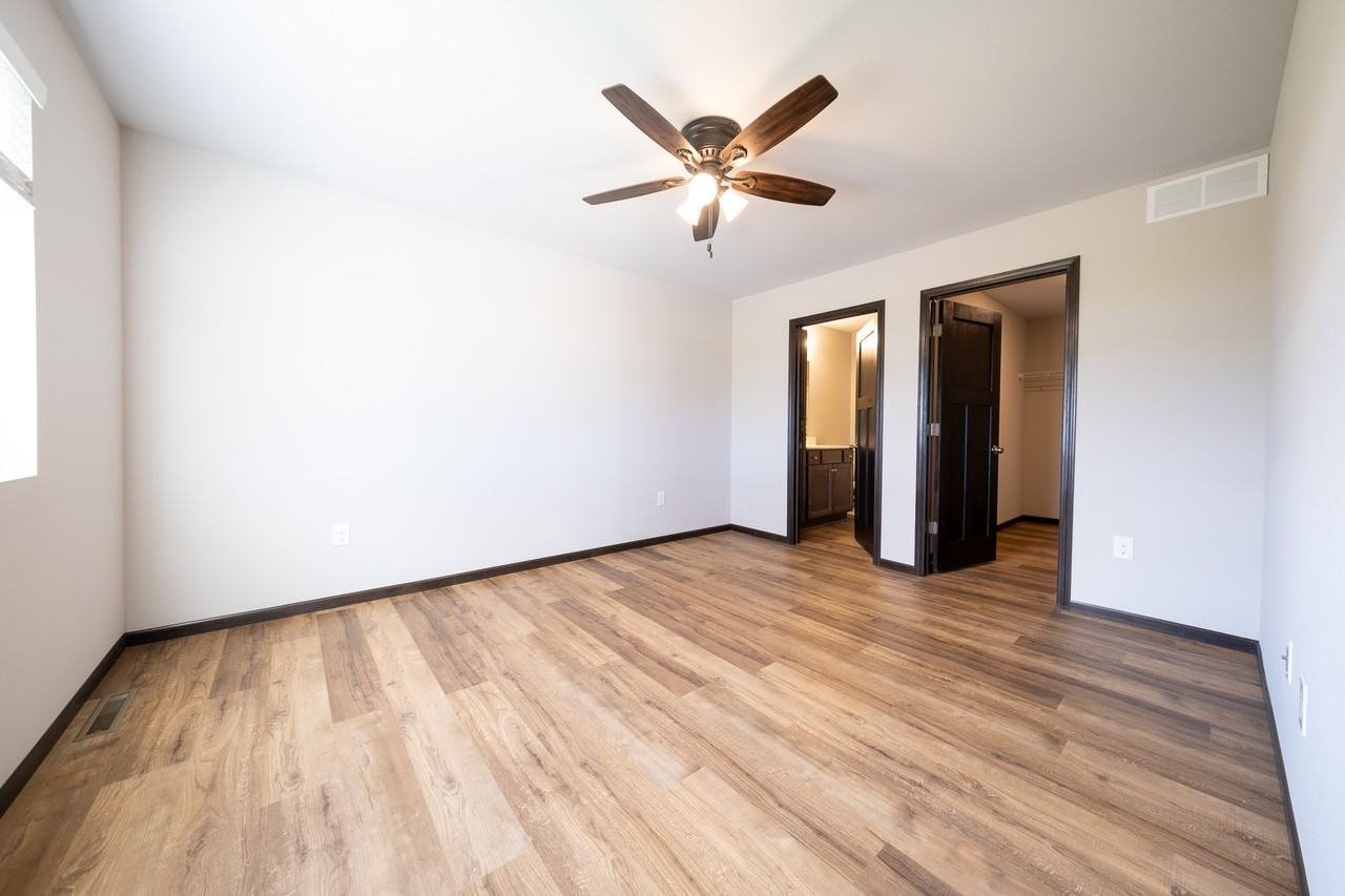 568 4th Circle Dr Se #1 - Photo 7 of 23