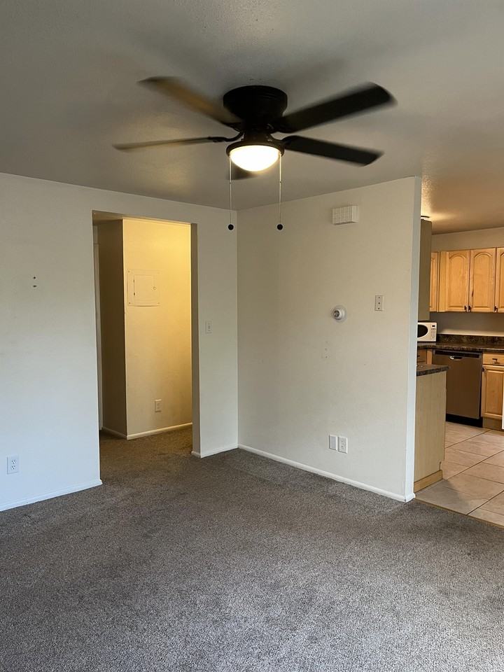 643 Swenson Ave #6 - Photo 3 of 17