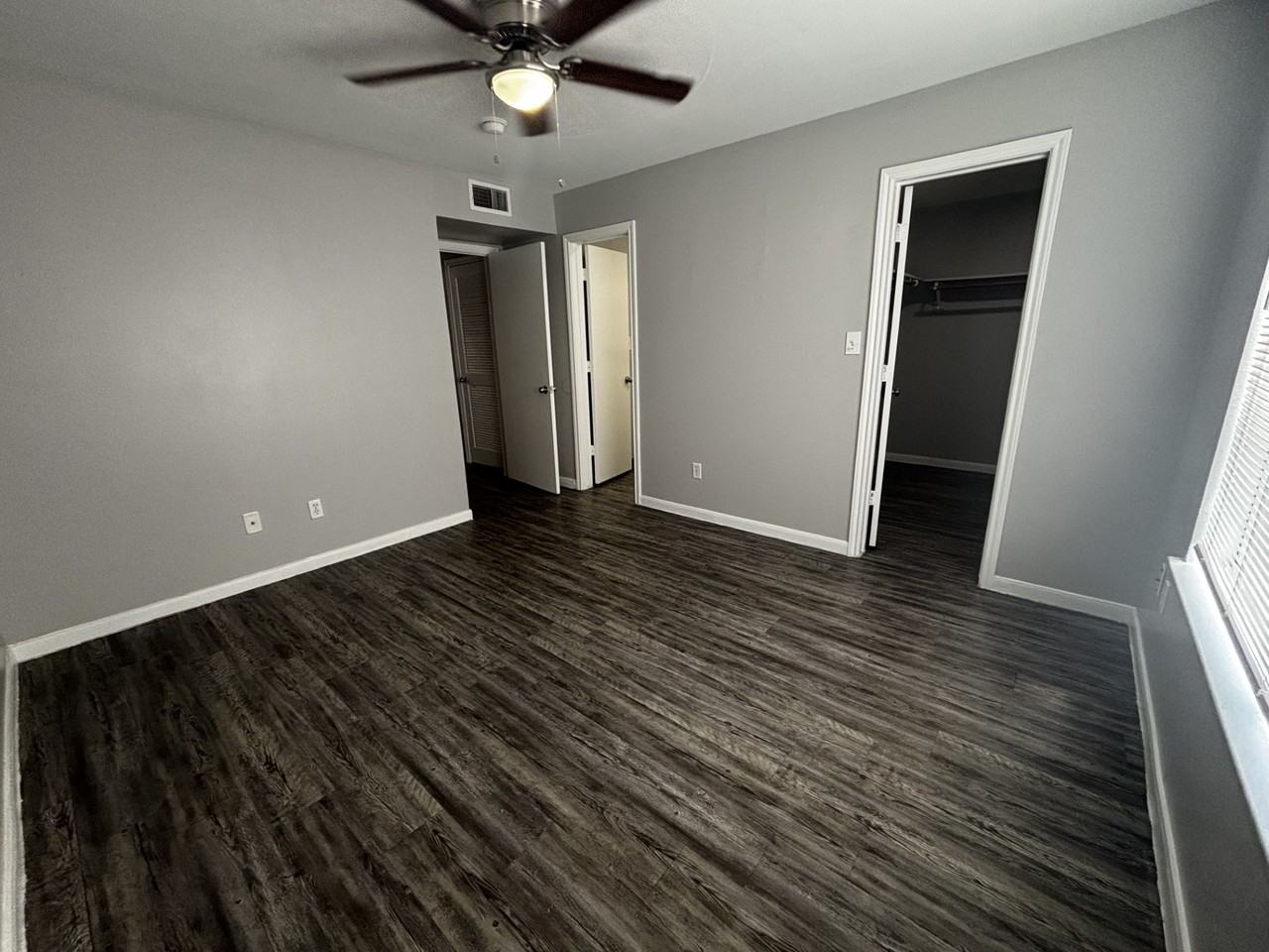 2601 Sarah Avenue-201 #201-60 - Photo 3 of 13