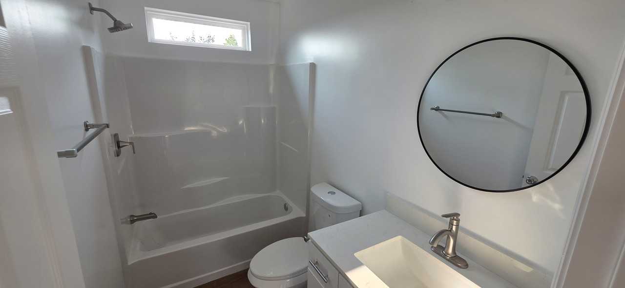 219 Mullican St #1 - Photo 5 of 20