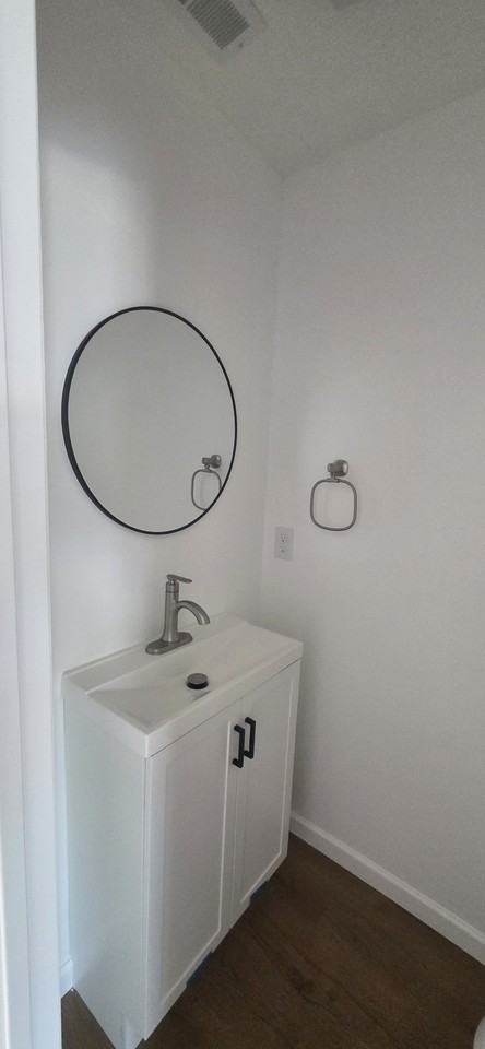 219 Mullican St #1 - Photo 5 of 21