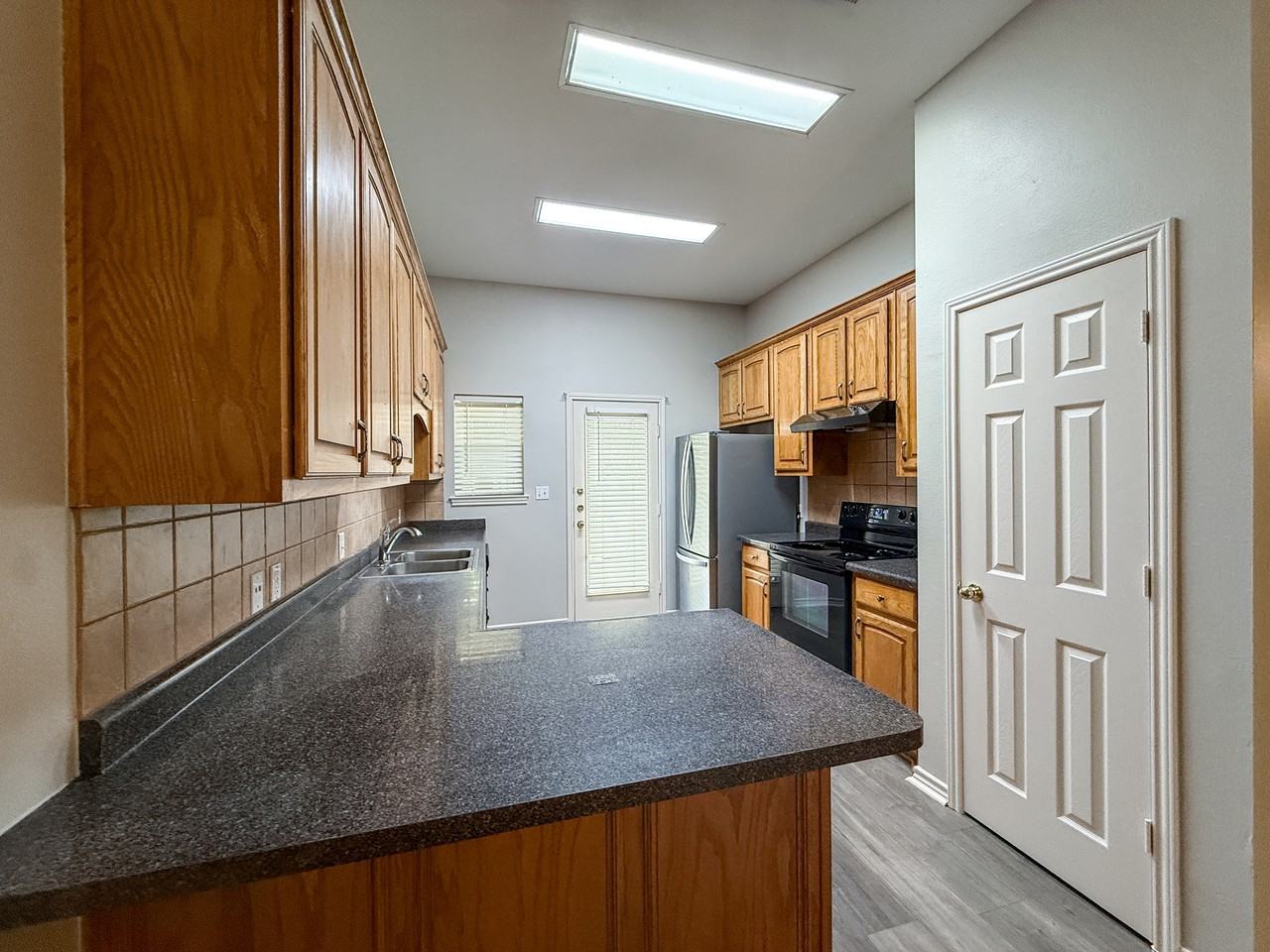 3020 Pine Valley Dr #1 - Photo 4 of 13