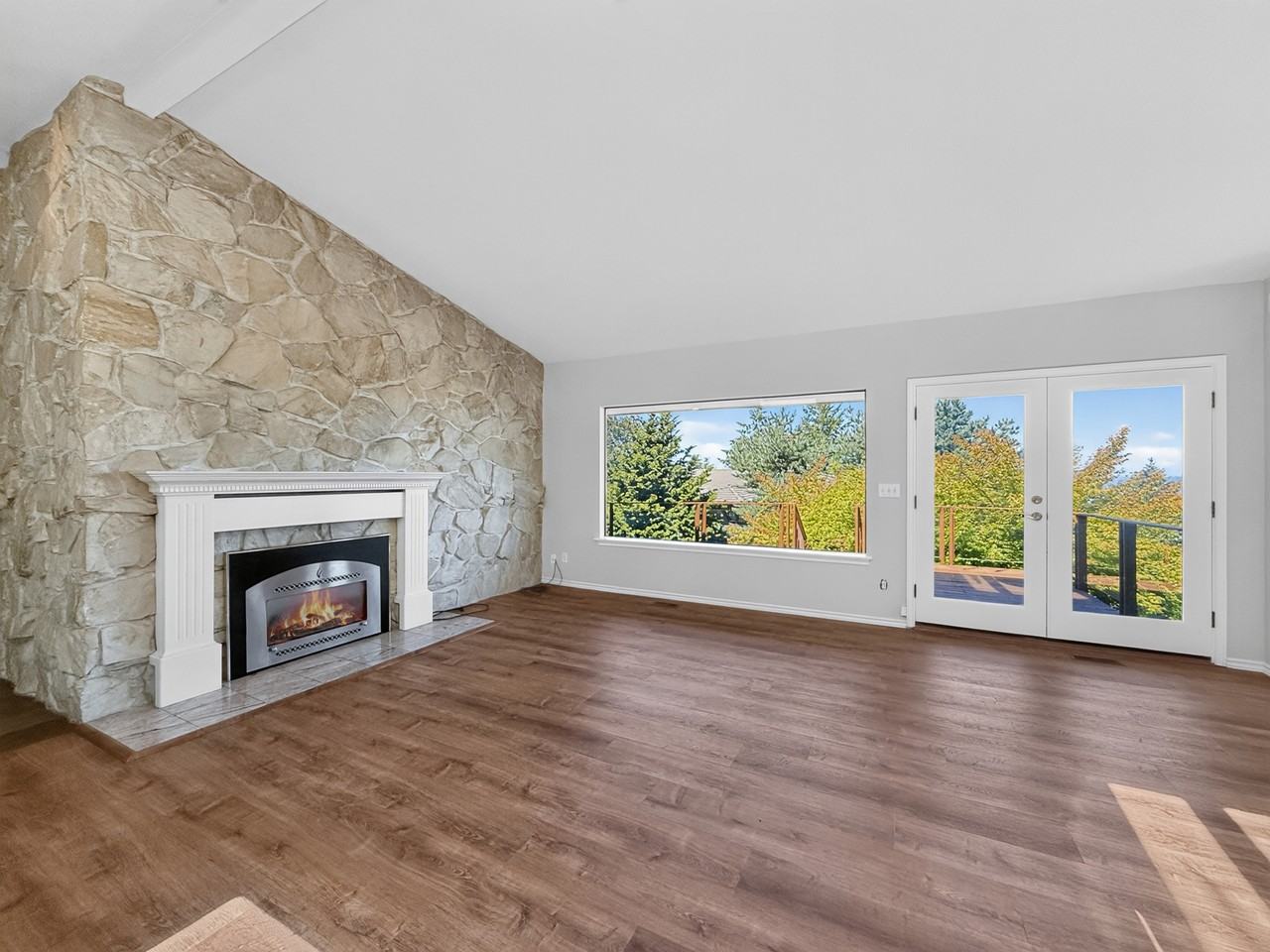 16706 Se 44th St #1 - Photo 4 of 43