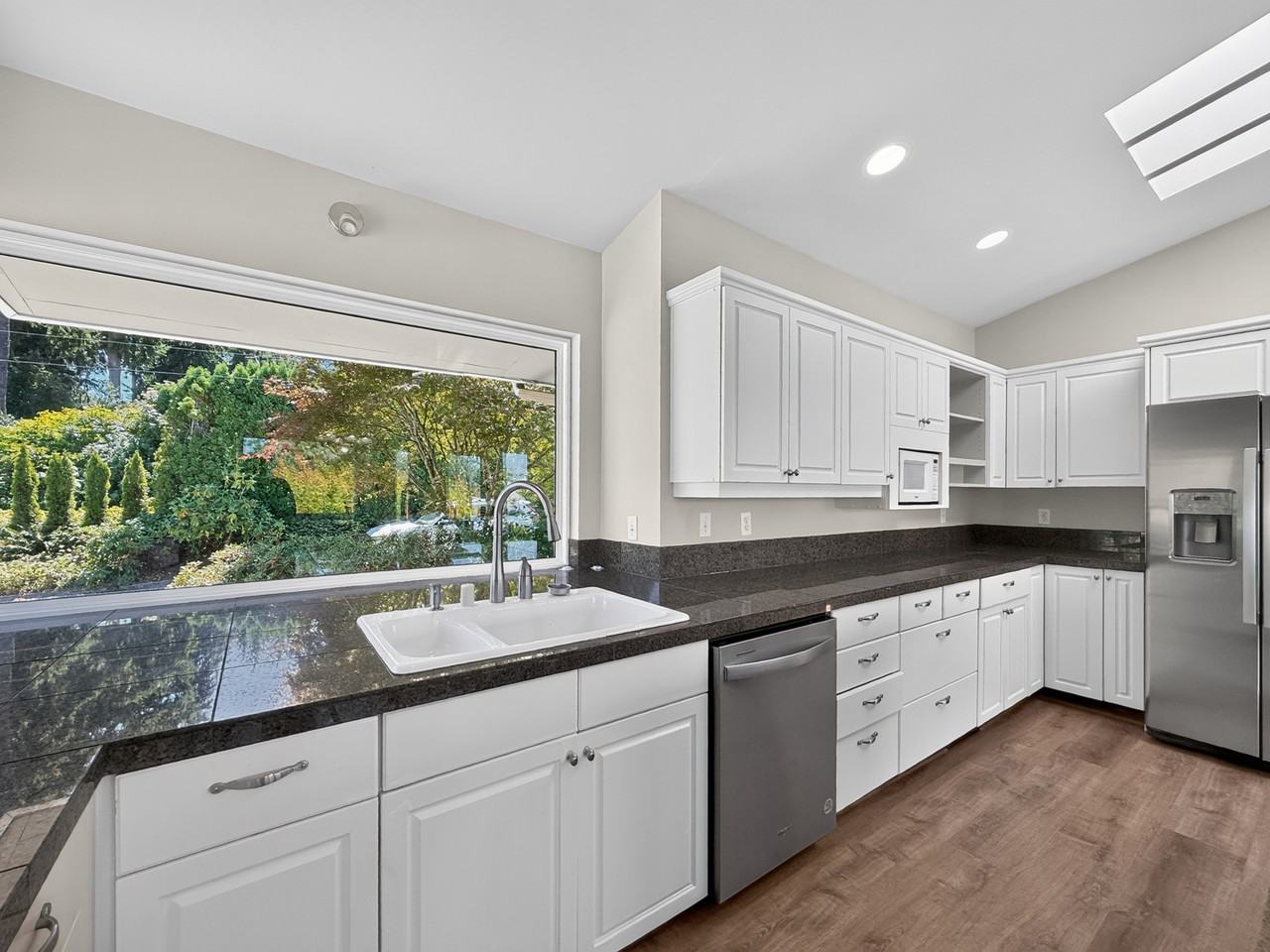16706 Se 44th St #1 - Photo 6 of 43