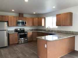 featured image of 613 3rd Ave Ne