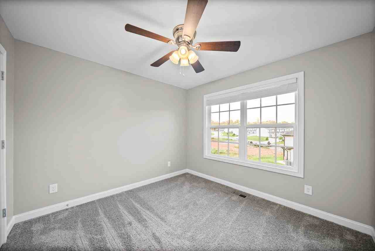 1173 Meadowhill Ln - Photo 7 of 10