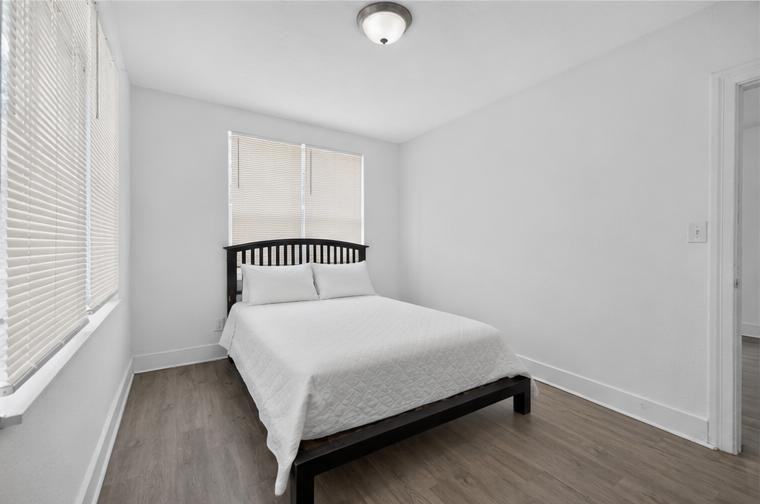 3212 Barnett St - Photo 7 of 11