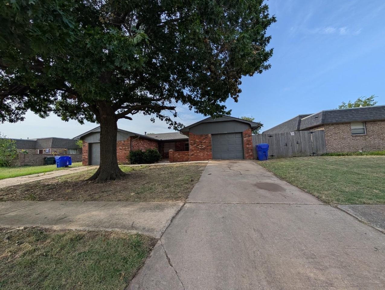 122 Crystal Cir - Photo 2 of 20