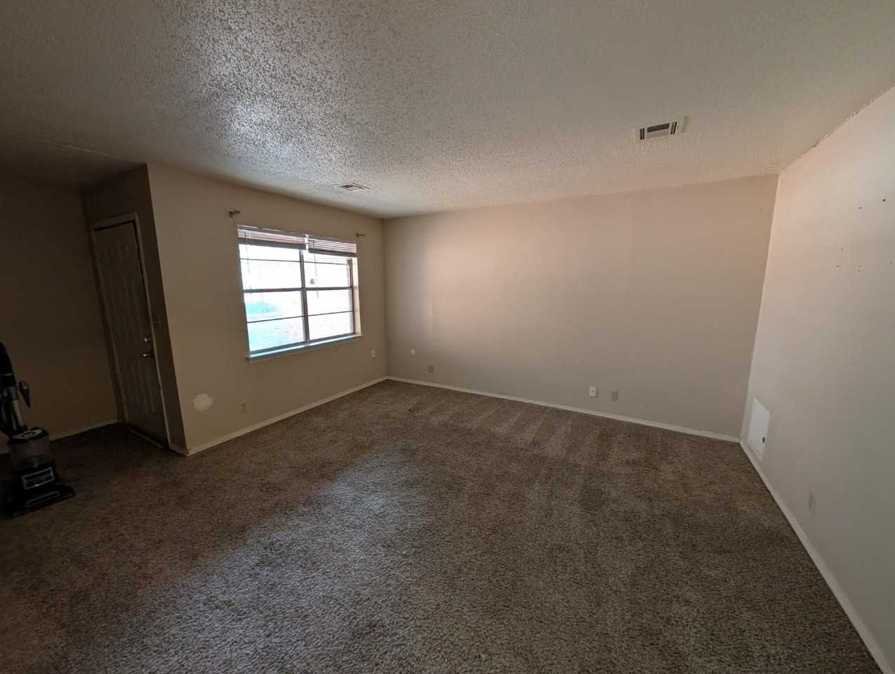 122 Crystal Cir - Photo 7 of 20
