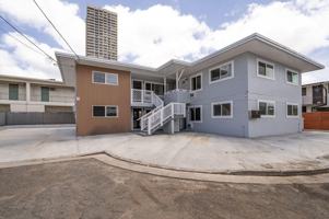featured image of 829 Waiaka Pl