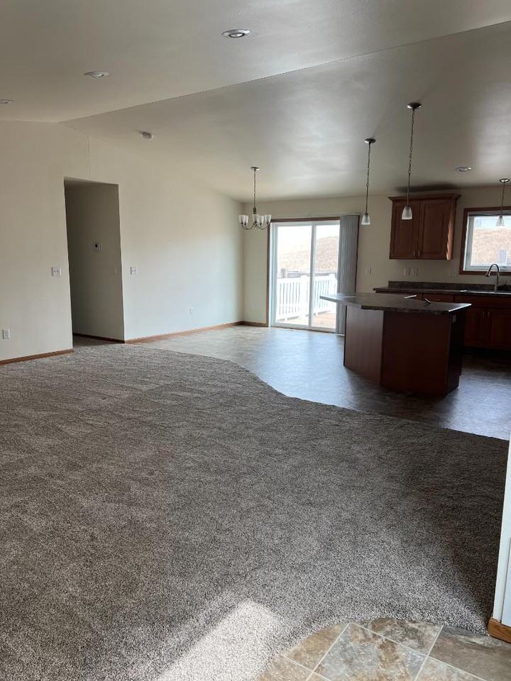 1019 N 33rd St - Photo 2 of 11
