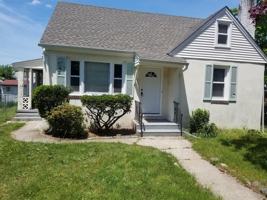 featured image of 215 W 3rd St #1