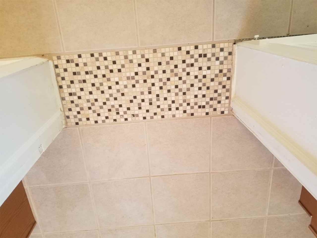 215 W 3rd St #1 - Photo 5 of 22