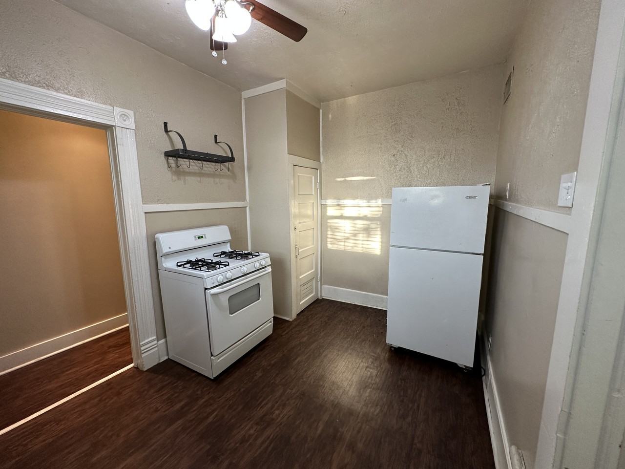 132 Woodland St #3 - Photo 5 of 15