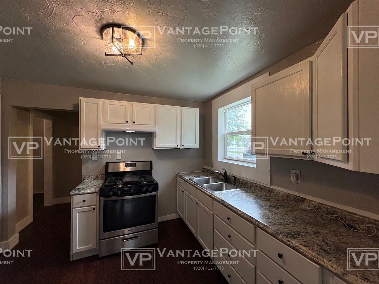 1219 Marshall Ave #1 - Photo 3 of 27