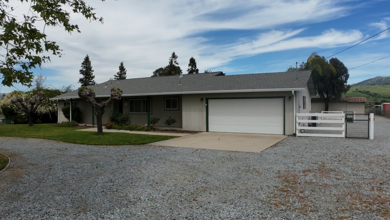 14320 Sycamore Ave #1 - Photo 3 of 8
