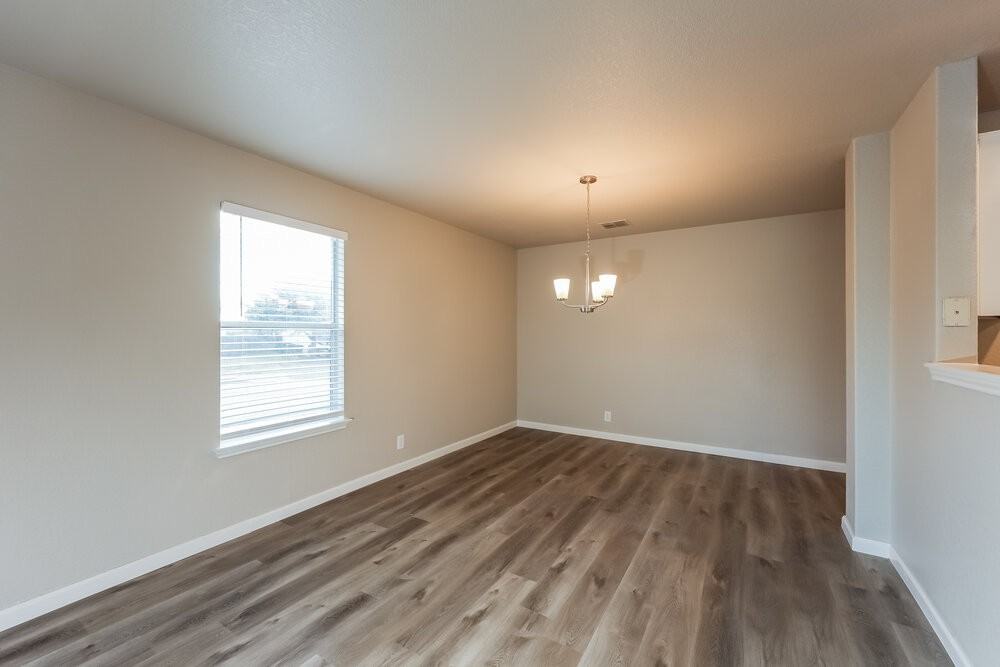 7826 Juno Hts - Photo 4 of 16