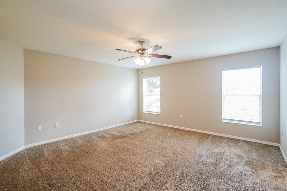4736 Summerfield Cir - Photo 7 of 16