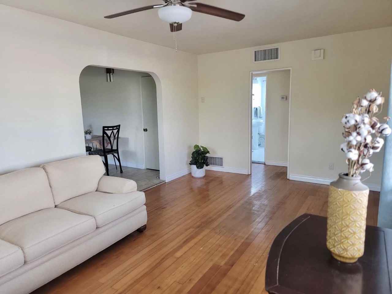 902 S Fremont Ave #1 - Photo 5 of 25