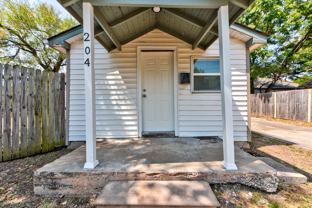 204 S Stewart Ave #1 - Photo 1 of 1