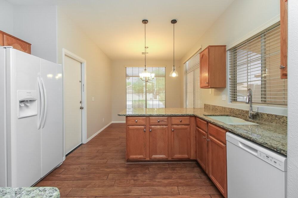 2533 E Camino St - Photo 7 of 16