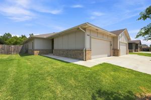 featured image of 10908 Oak St