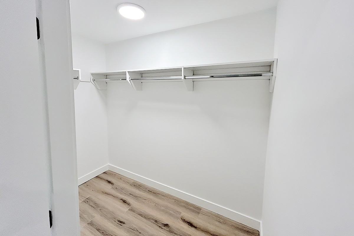 3068 Kingsway - Photo 6 of 6