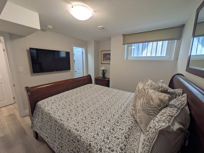 203 Bishop Dr - Photo 6 of 12