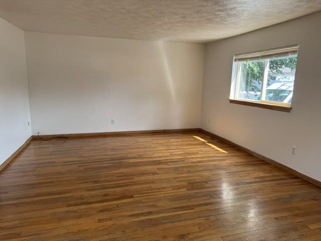 E Myrtle St #1 - Photo 3 of 11