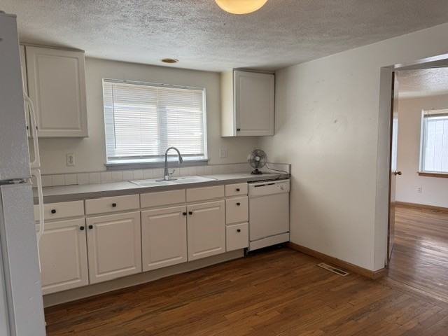 E Myrtle St #1 - Photo 5 of 11