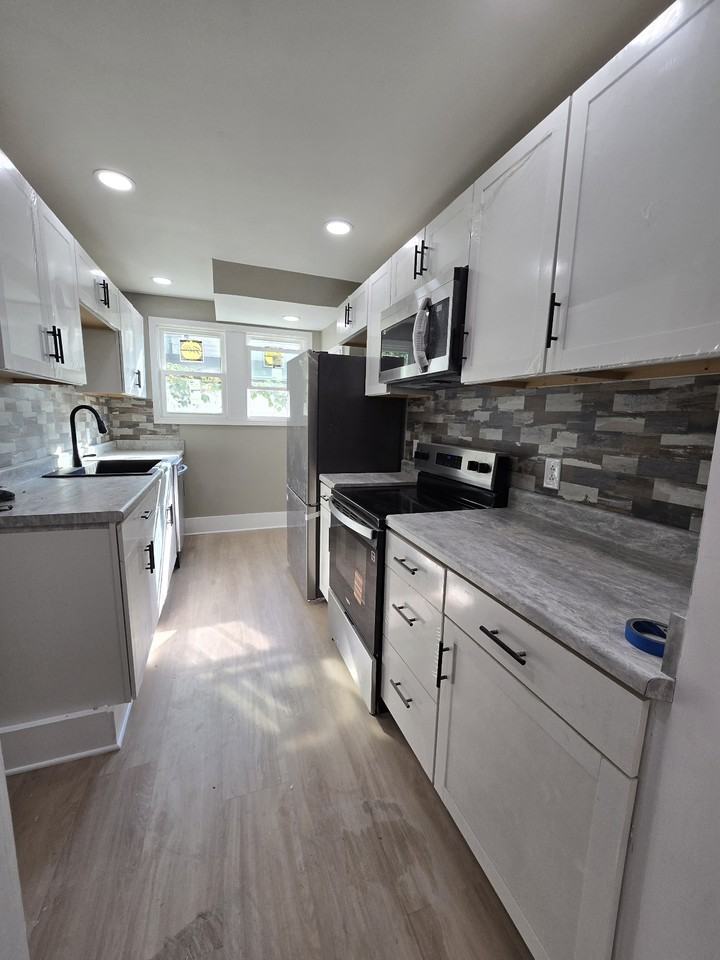 821 Frederick St #1 - Photo 3 of 21