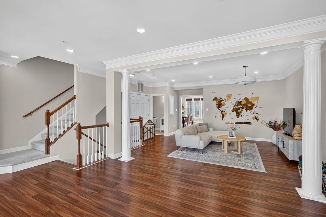 630 Pelican Ave #1 - Photo 5 of 34