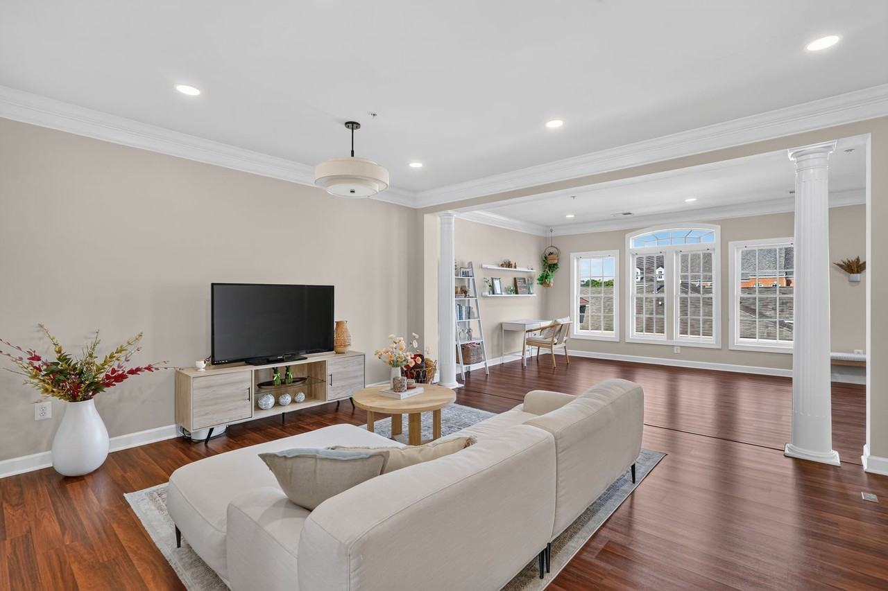 630 Pelican Ave #1 - Photo 7 of 34